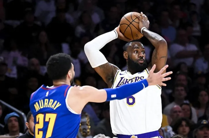 NBA傳奇對決：喬丹與詹姆斯，誰是真正的第一人？